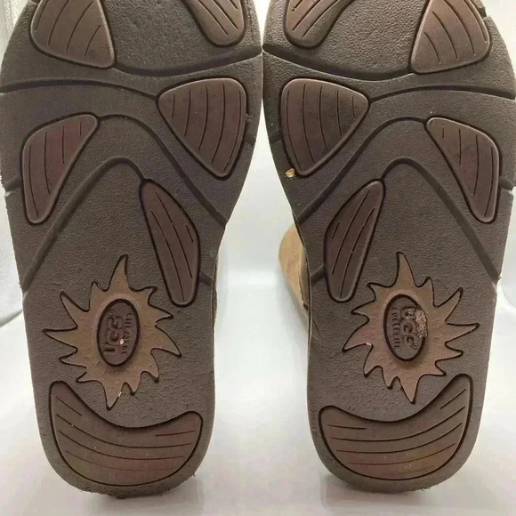 UGG knight bridge zip tall brown shearling zipper in back fall winter - Picture 10 of 10